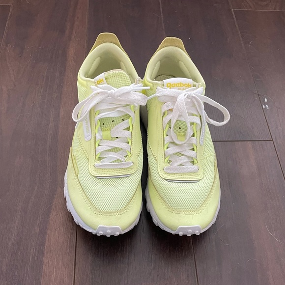 Reebok Classic Legacy highlighter yellow women’s 9/EUR 40 - Picture 2 of 6